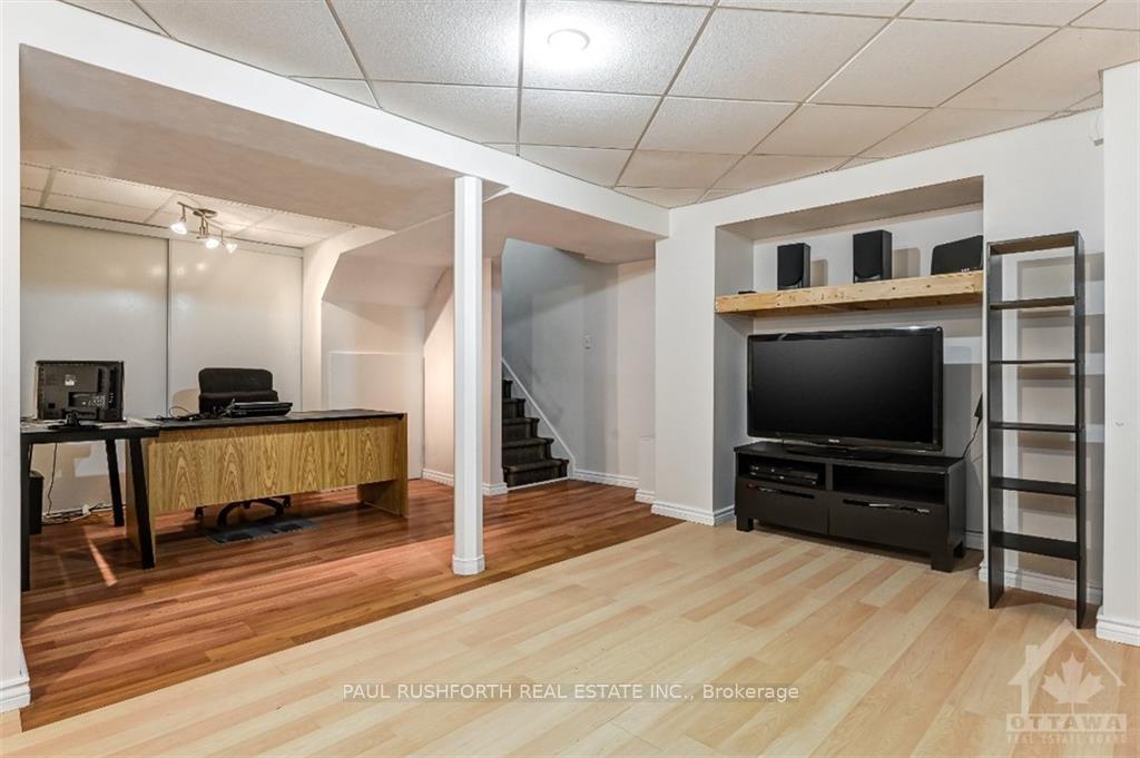 Photo 15 of 621 Wilkie Drive, Ottawa, Fallingbrook/Pineridge — HOMEH