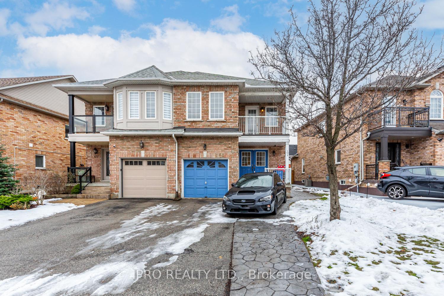 Front of 124 Casabel Drive