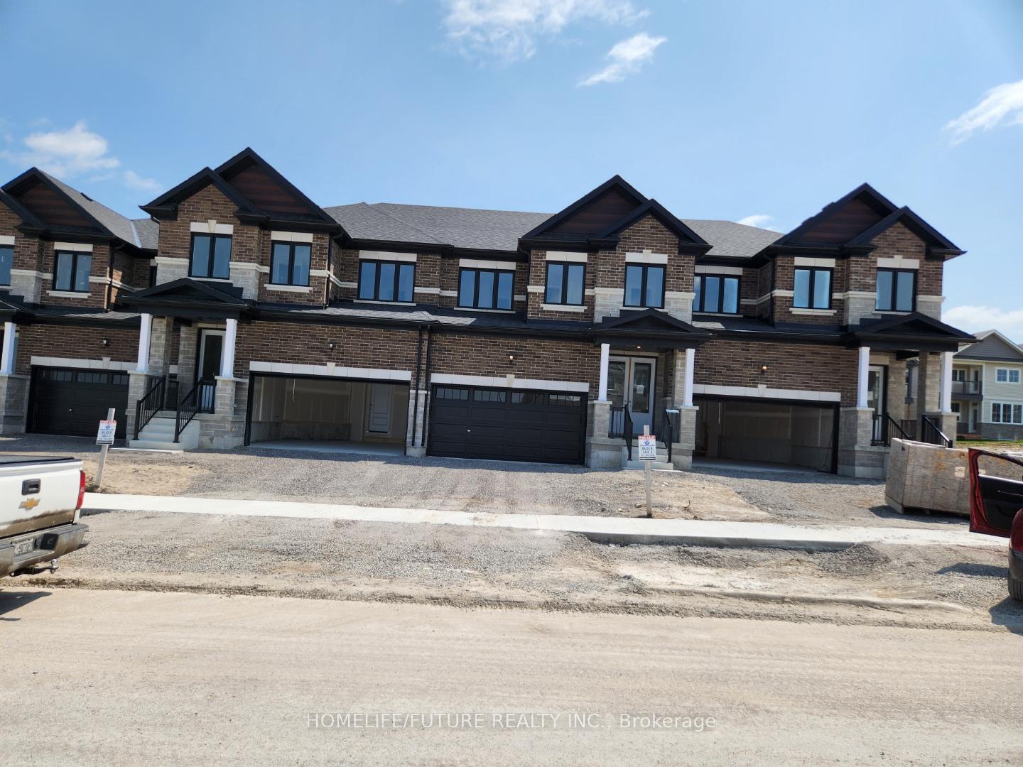 Photo 1 of 400 Sadler Way, Peterborough, Monaghan Ward 2 — HOMEH