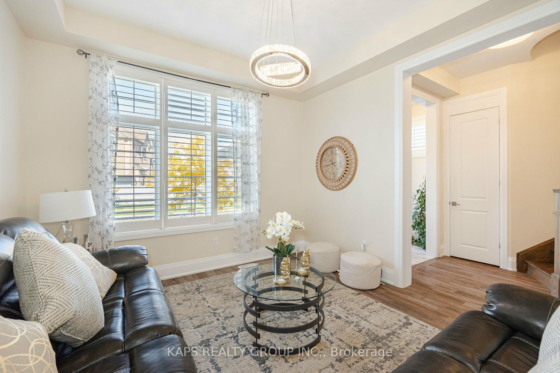 Photo 5 of 208 Faust Ridge, Vaughan, Kleinburg — HOMEH
