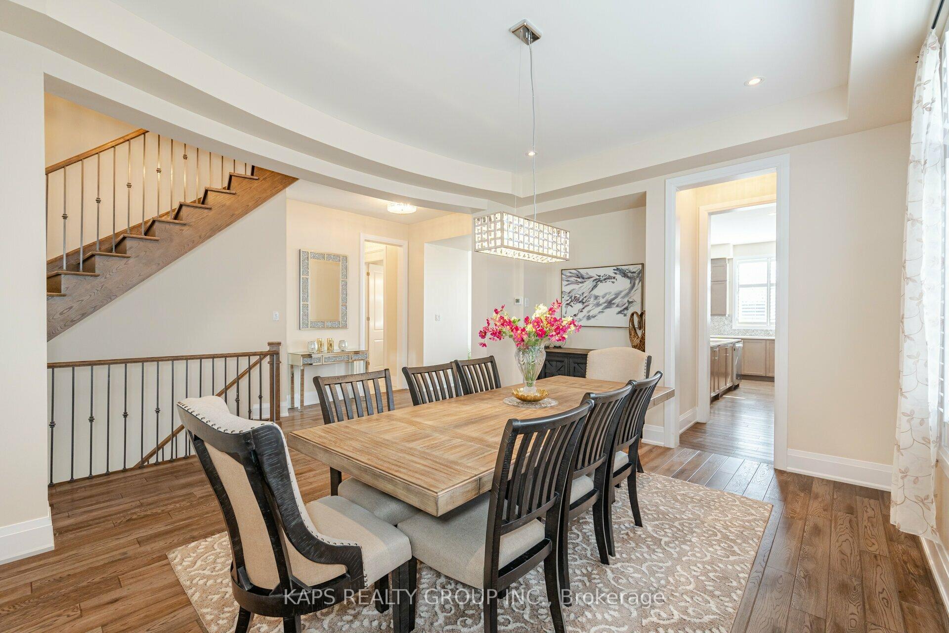 Photo 8 of 208 Faust Ridge, Vaughan, Kleinburg — HOMEH