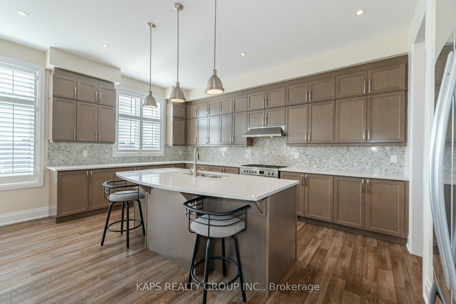 Photo 12 of 208 Faust Ridge, Vaughan, Kleinburg — HOMEH