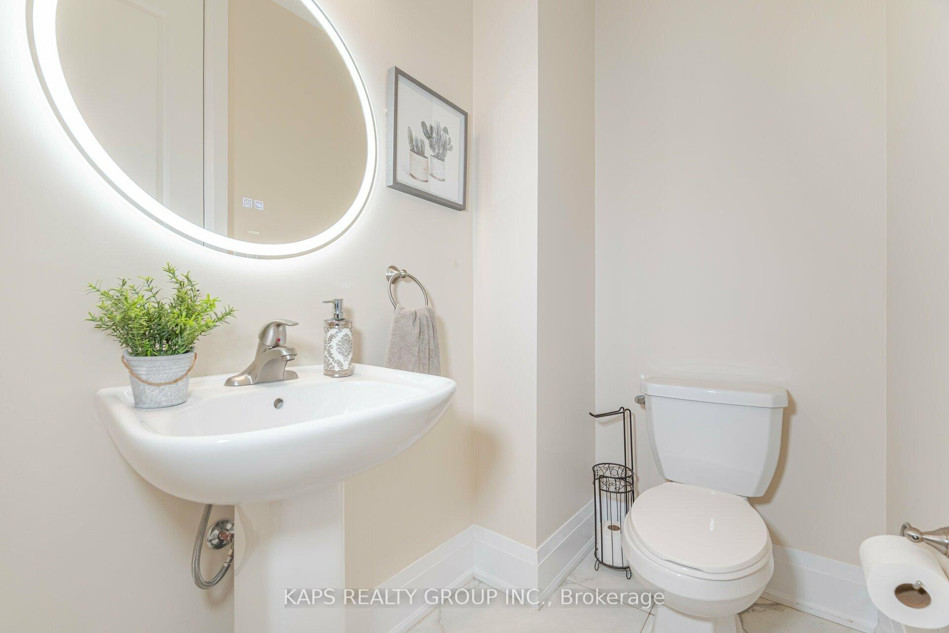 Photo 17 of 208 Faust Ridge, Vaughan, Kleinburg — HOMEH