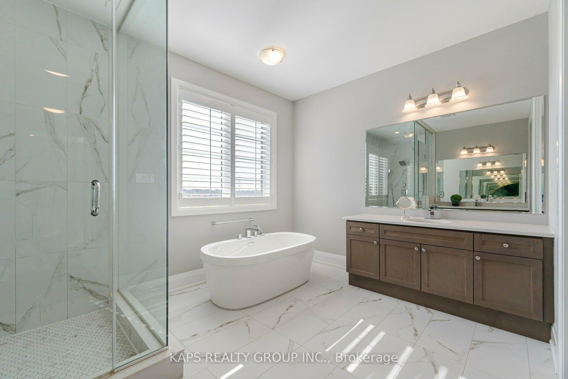 Photo 20 of 208 Faust Ridge, Vaughan, Kleinburg — HOMEH
