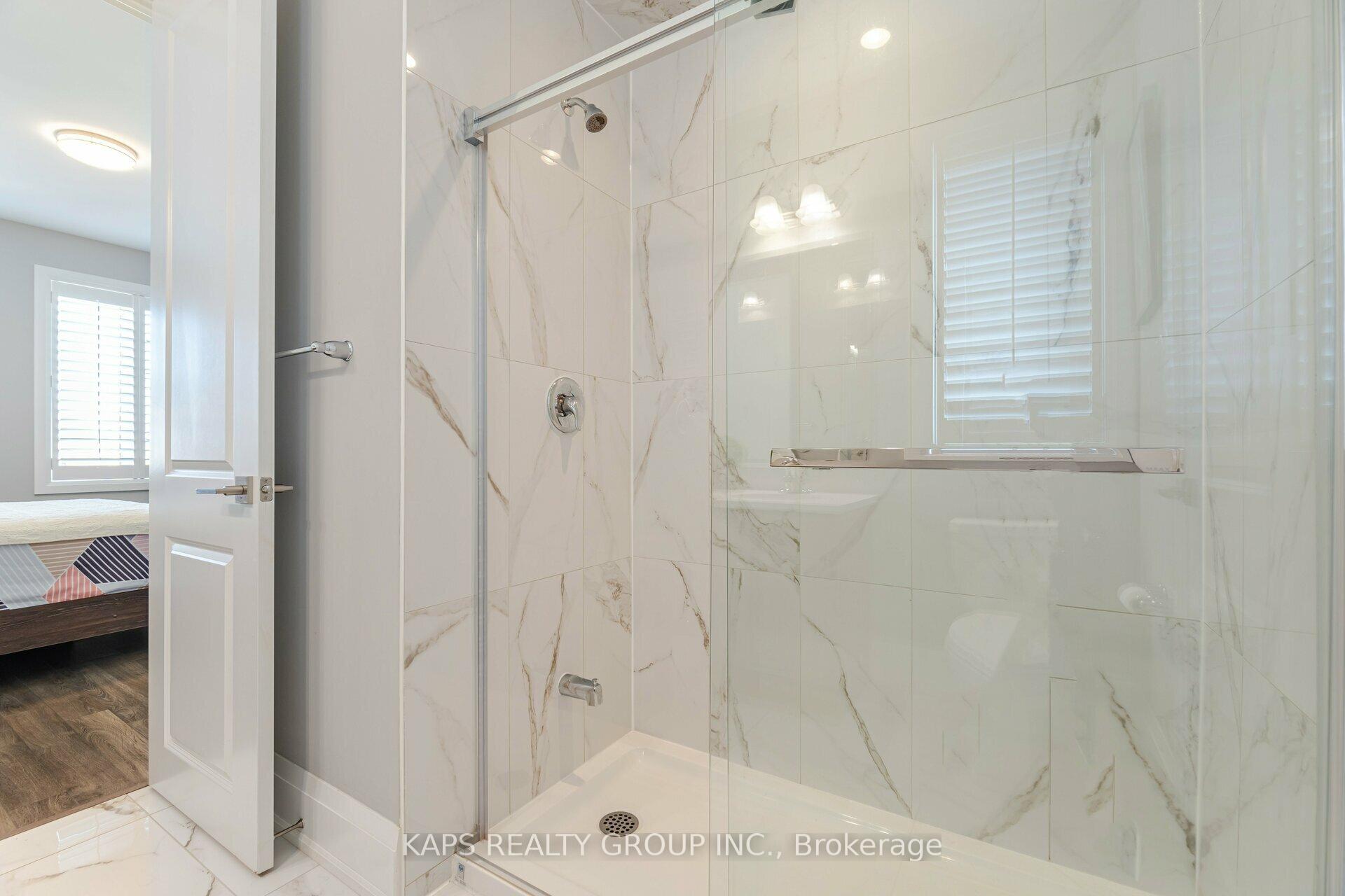 Photo 28 of 208 Faust Ridge, Vaughan, Kleinburg — HOMEH