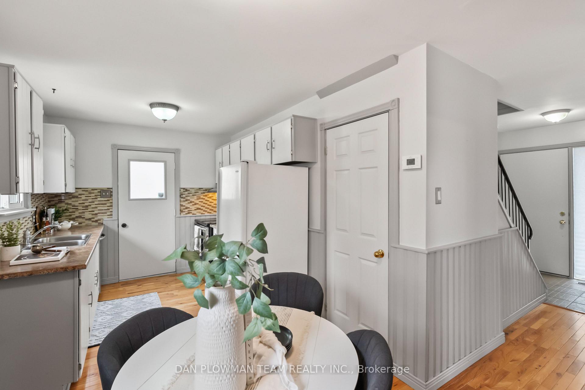 Photo 15 of 393 Dickens Drive, Oshawa, Eastdale — HOMEH