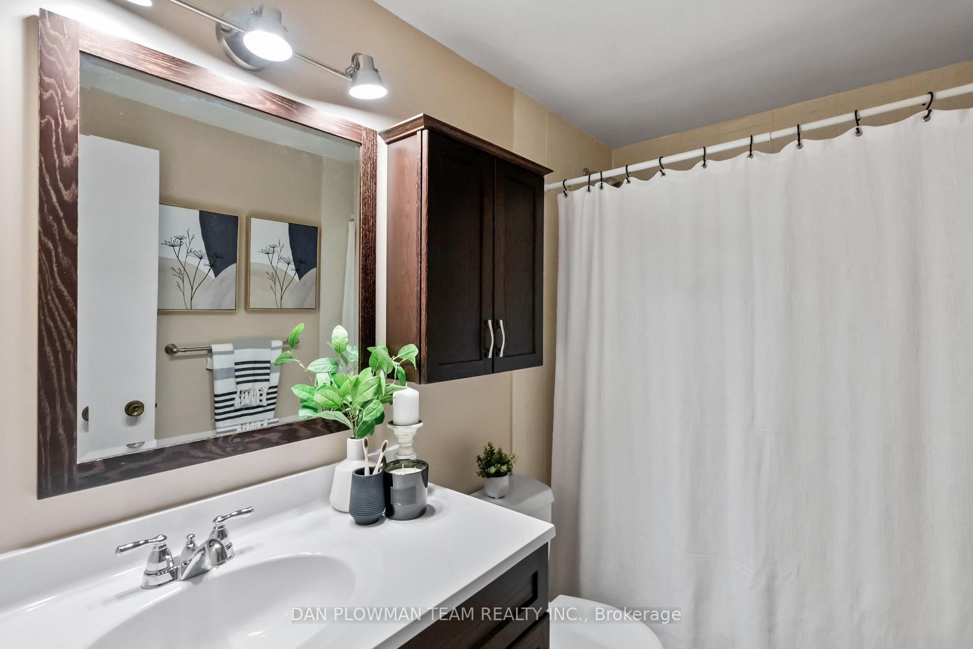 Photo 22 of 393 Dickens Drive, Oshawa, Eastdale — HOMEH