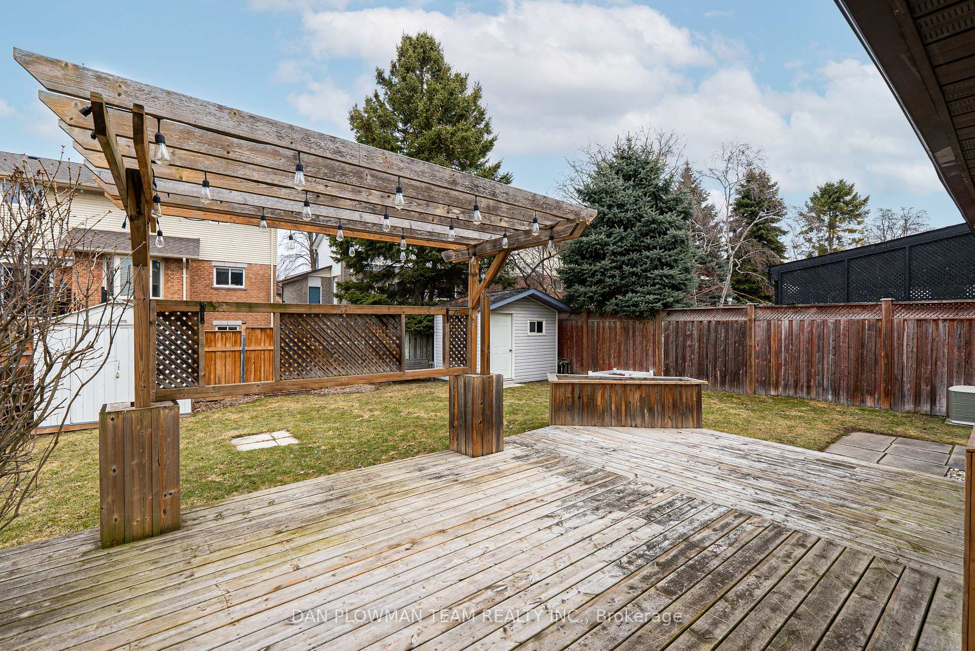 Photo 31 of 393 Dickens Drive, Oshawa, Eastdale — HOMEH