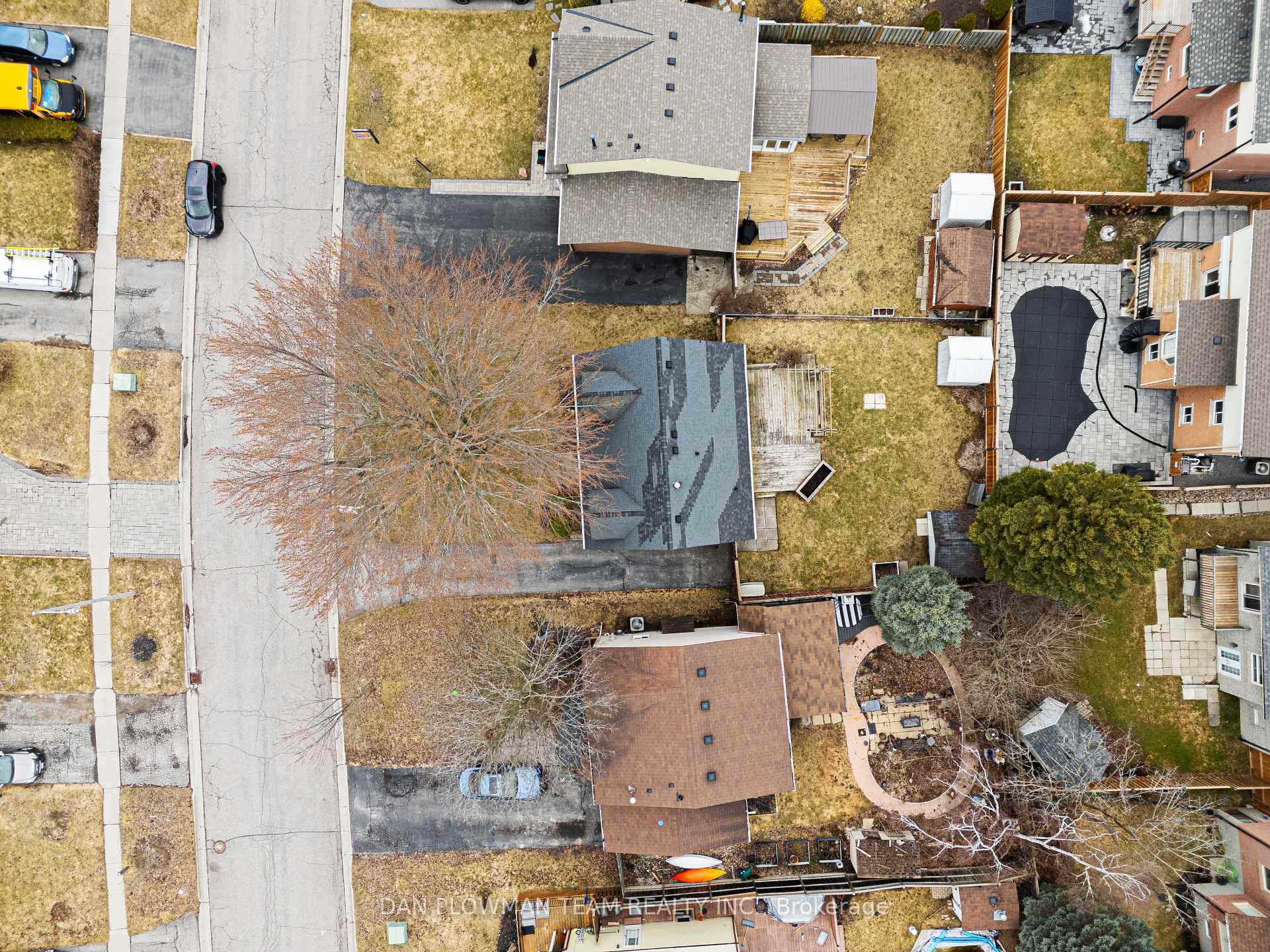 Photo 37 of 393 Dickens Drive, Oshawa, Eastdale — HOMEH