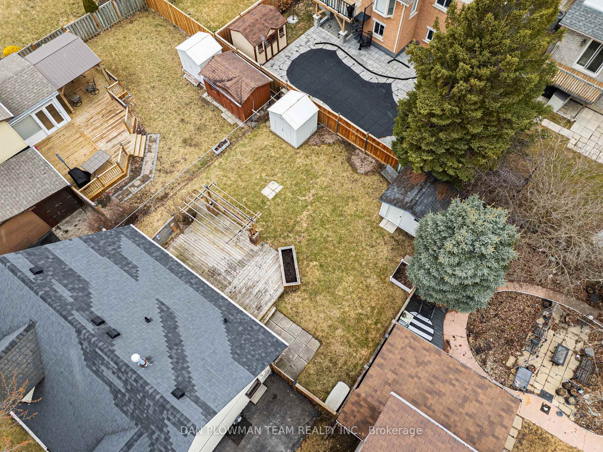 Photo 38 of 393 Dickens Drive, Oshawa, Eastdale — HOMEH