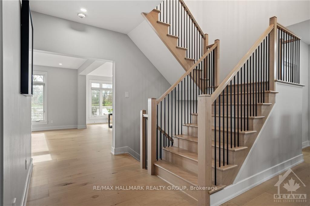 Photo 5 of 351 Kanashtage Terrace, Ottawa, Camelot — HOMEH