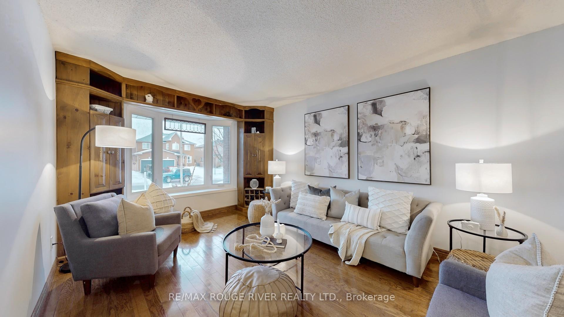 Photo 6 of 39 Falstaff Crescent, Whitby, Rolling Acres — HOMEH
