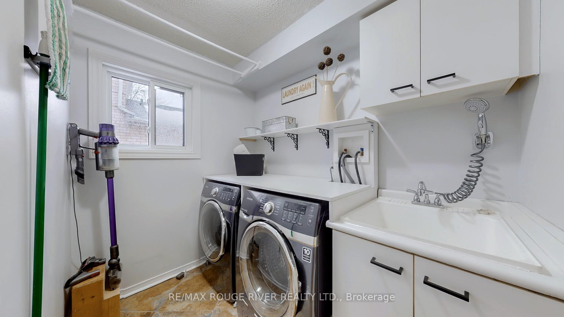 Photo 20 of 39 Falstaff Crescent, Whitby, Rolling Acres — HOMEH