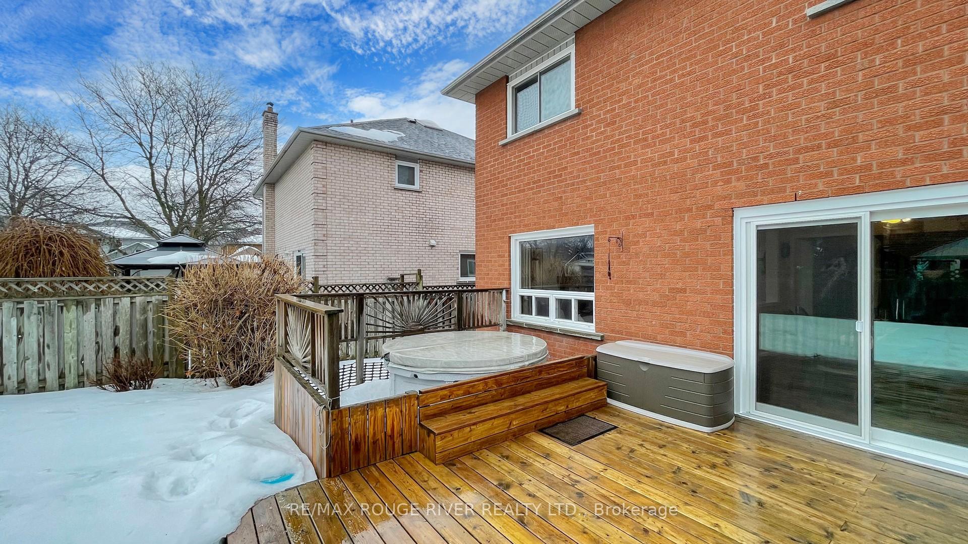 Photo 44 of 39 Falstaff Crescent, Whitby, Rolling Acres — HOMEH
