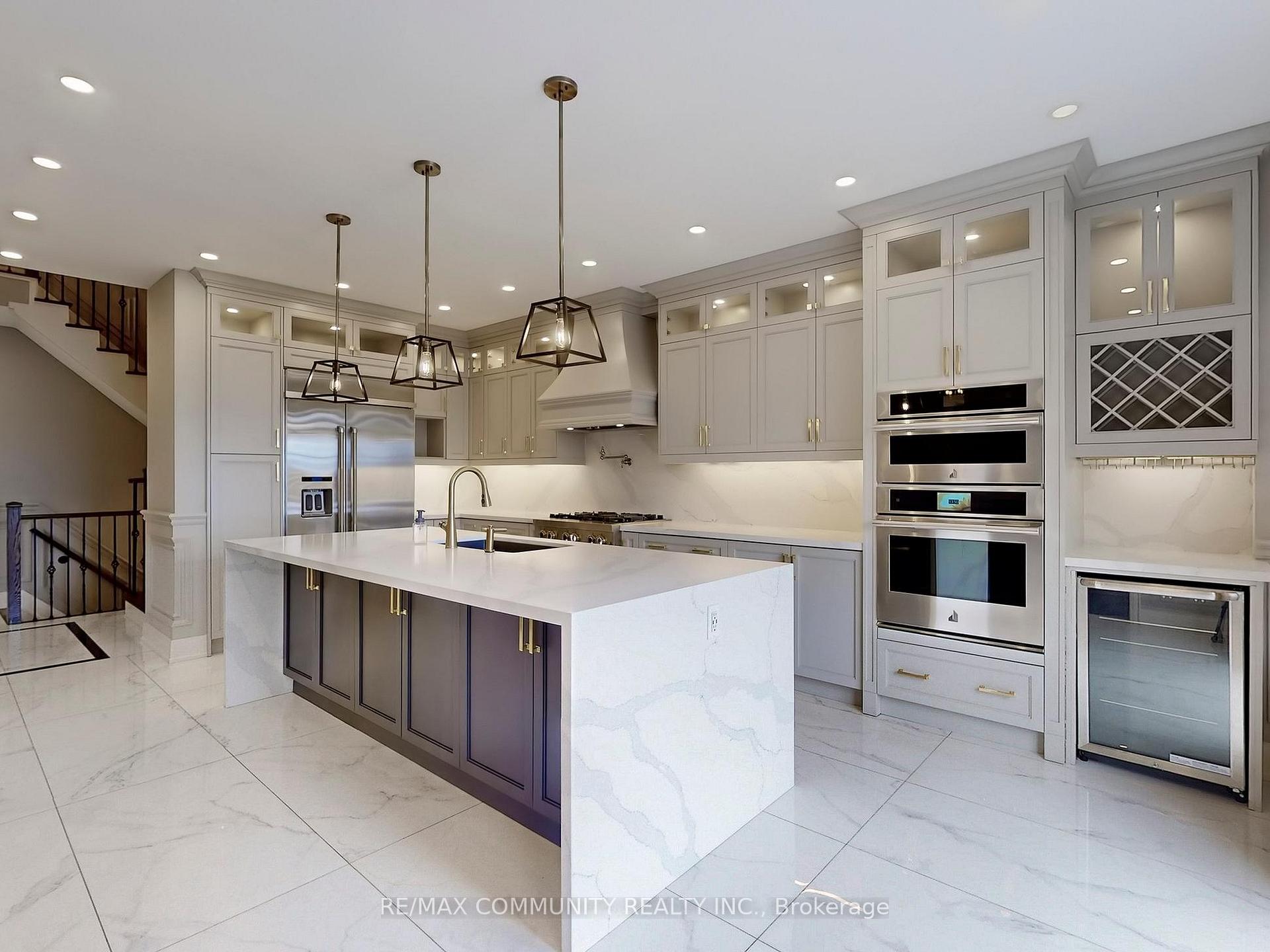 Photo 7 of 11 Sewell Crescent, Ajax, Northeast Ajax — HOMEH