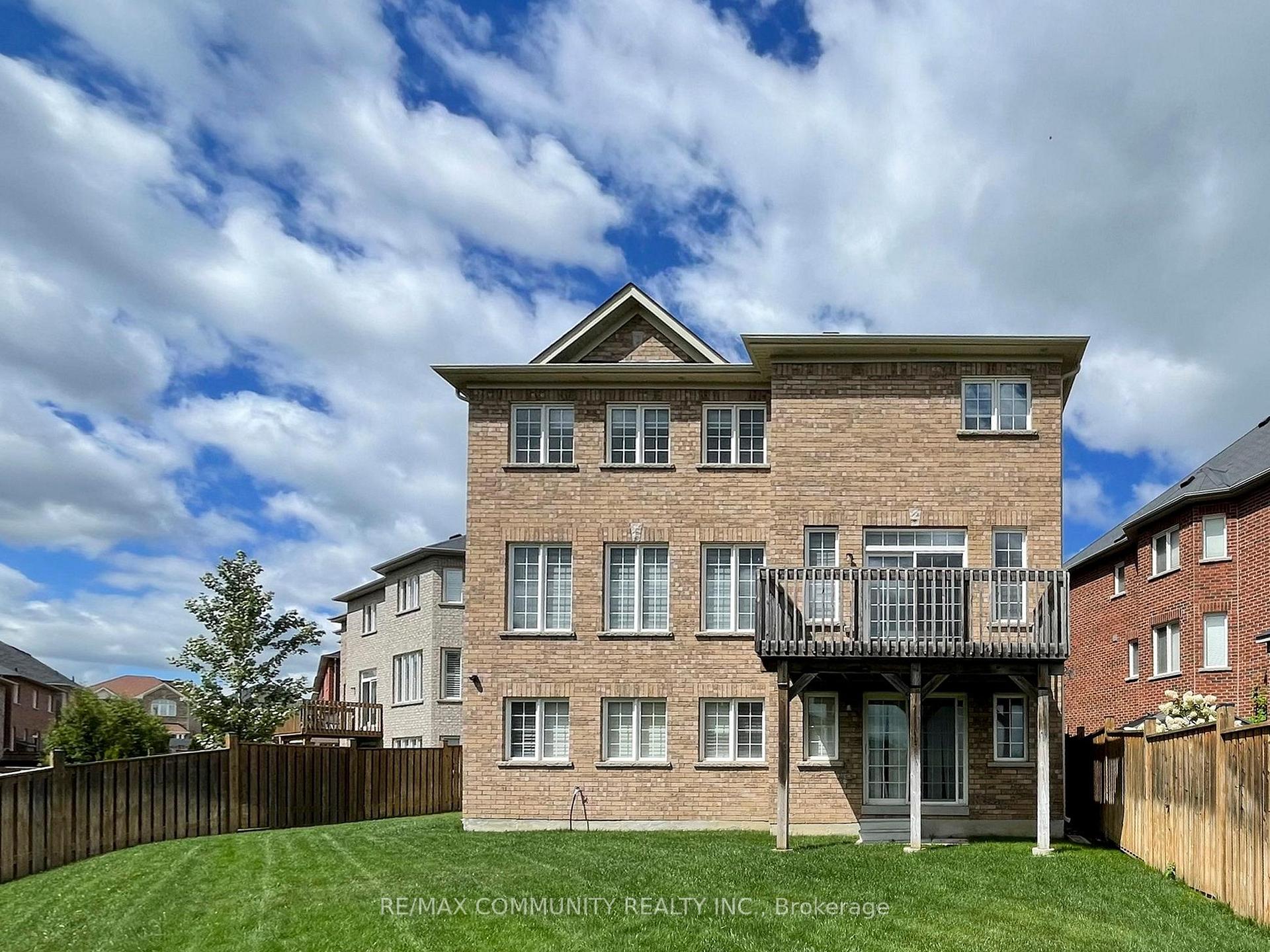Photo 36 of 11 Sewell Crescent, Ajax, Northeast Ajax — HOMEH