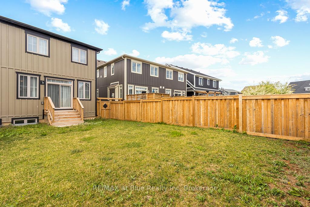 Photo 8 of 219 Yellow Birch Crescent, Blue Mountains — HOMEH