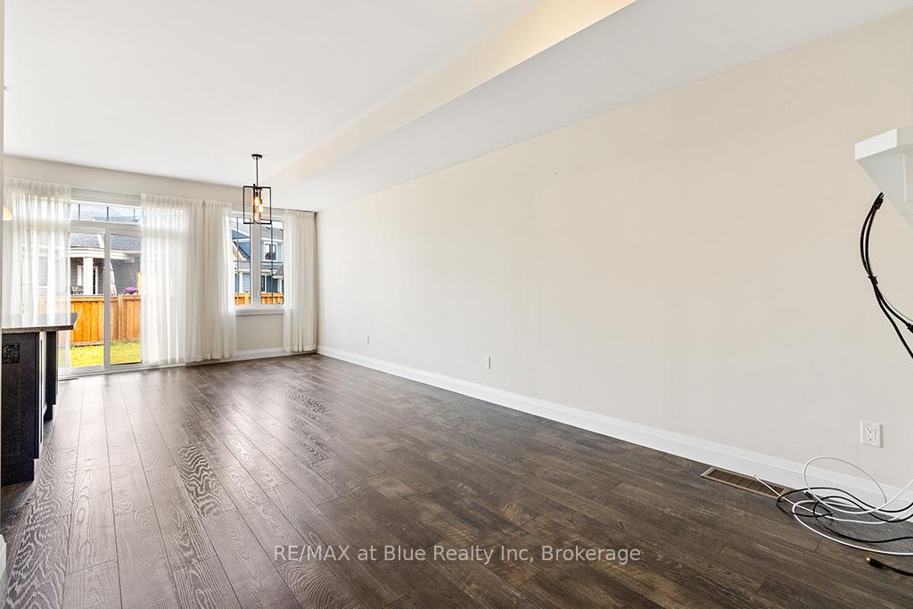 Photo 12 of 219 Yellow Birch Crescent, Blue Mountains — HOMEH
