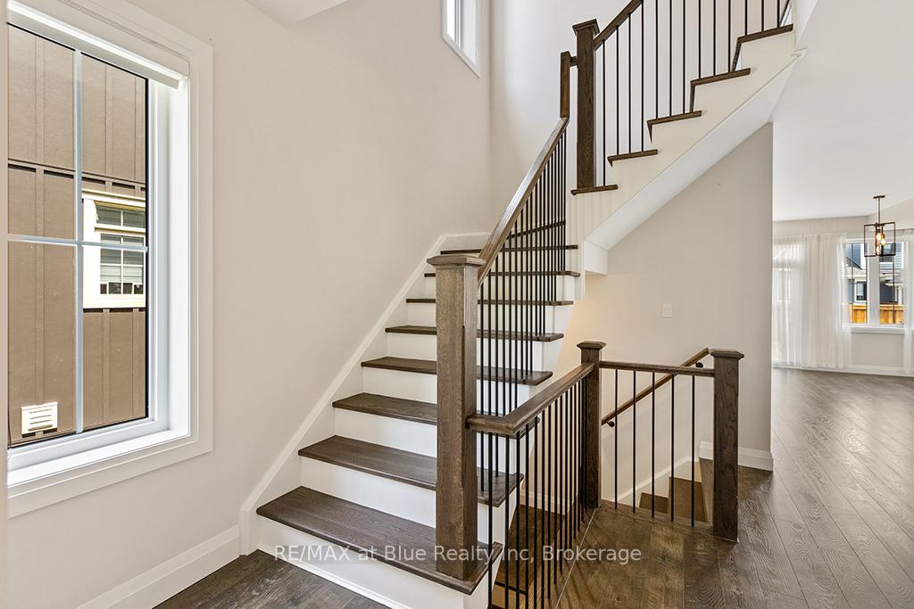 Photo 18 of 219 Yellow Birch Crescent, Blue Mountains — HOMEH