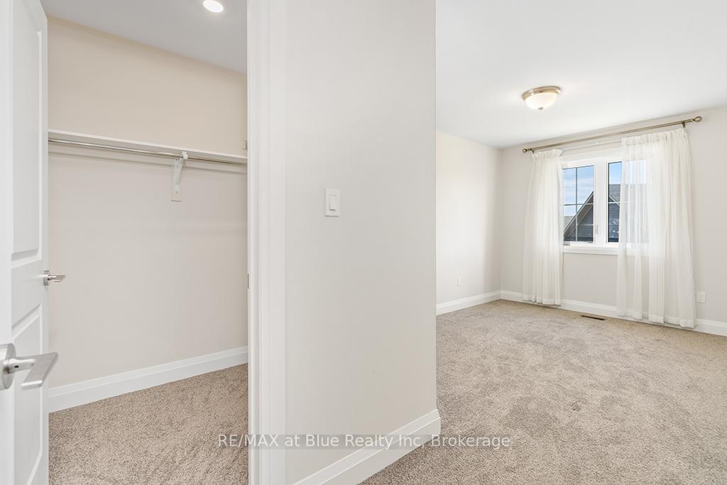Photo 32 of 219 Yellow Birch Crescent, Blue Mountains — HOMEH
