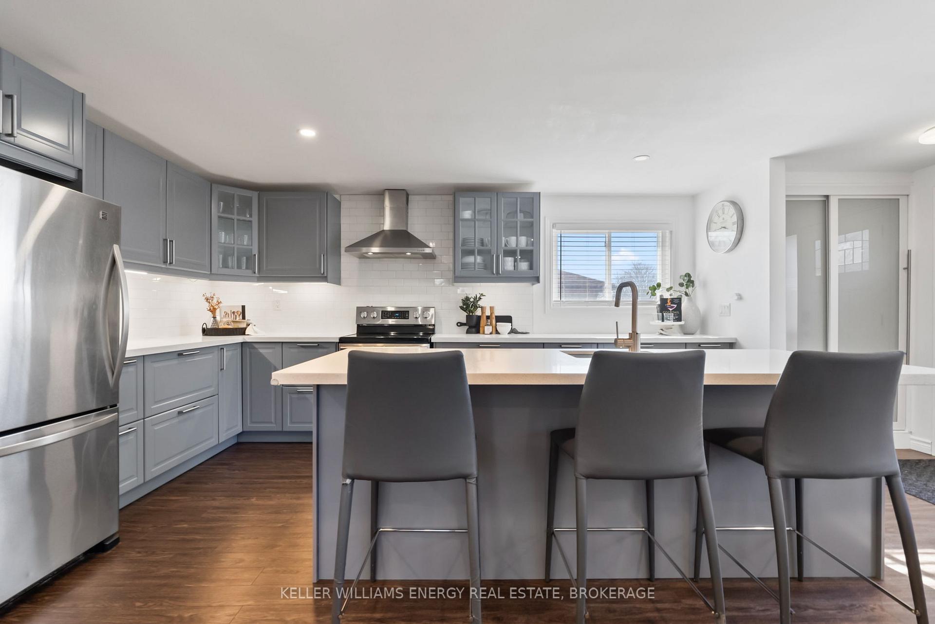 Photo 20 of 820 Grandview Drive, Oshawa, Donevan — HOMEH