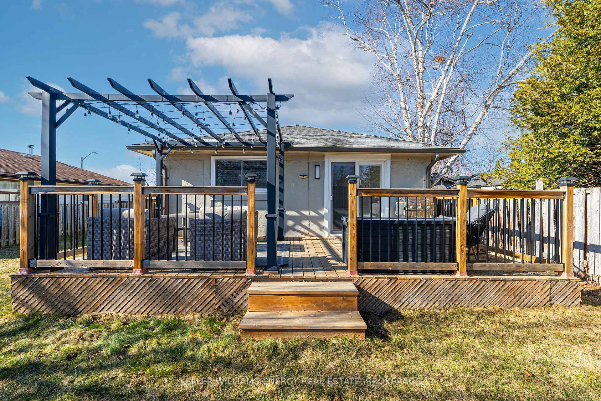 Photo 48 of 820 Grandview Drive, Oshawa, Donevan — HOMEH