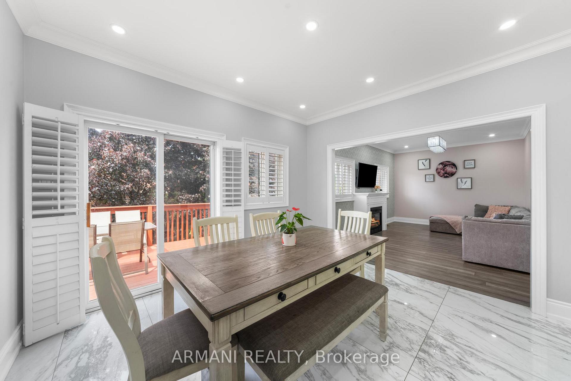 Photo 11 of 133 Blackthorn Drive, Vaughan, Maple — HOMEH