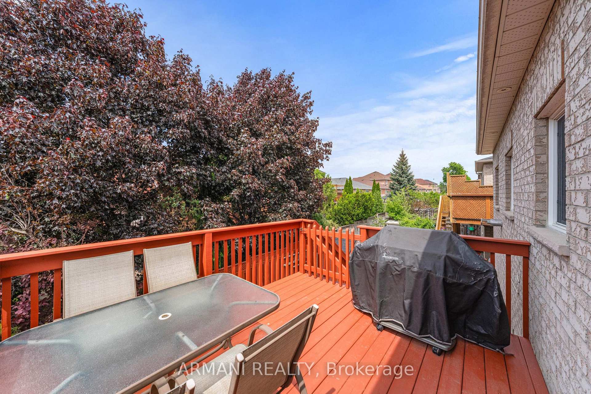 Photo 14 of 133 Blackthorn Drive, Vaughan, Maple — HOMEH