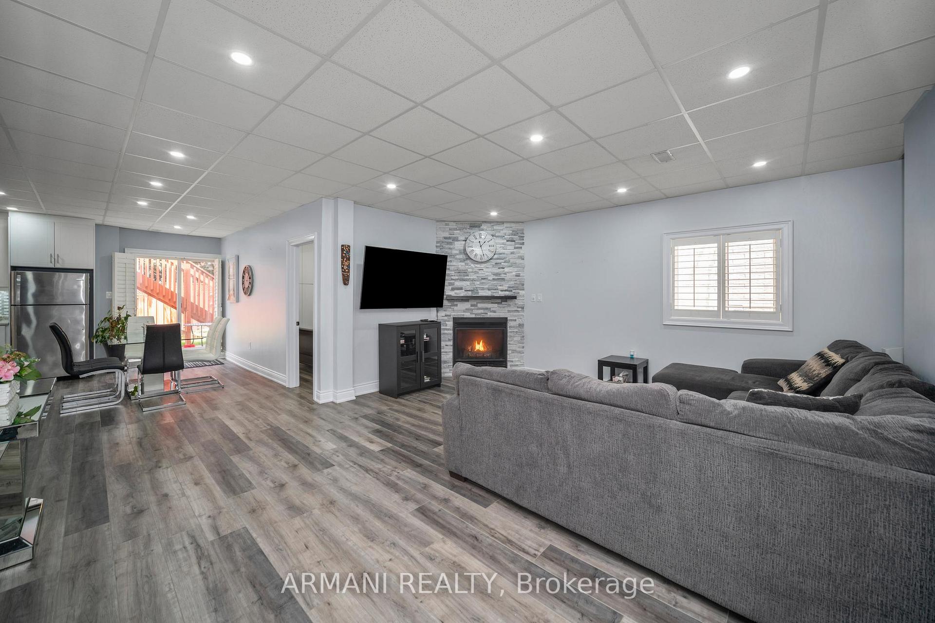 Photo 29 of 133 Blackthorn Drive, Vaughan, Maple — HOMEH