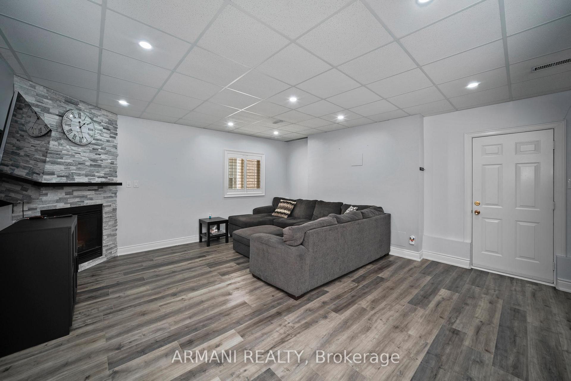 Photo 30 of 133 Blackthorn Drive, Vaughan, Maple — HOMEH