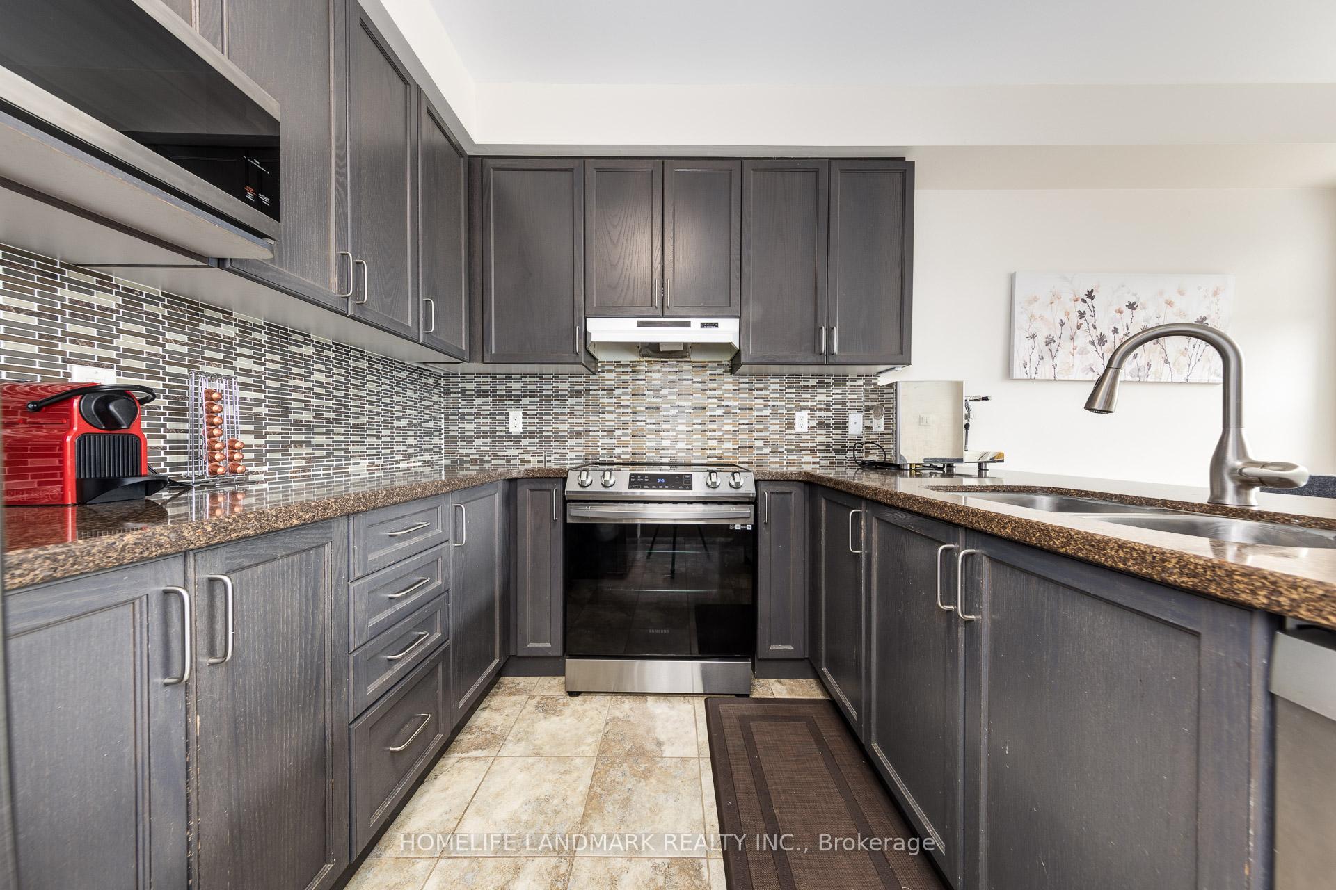 Photo 6 of 592 Settlers Ridge, Peterborough, Northcrest Ward 5 — HOMEH