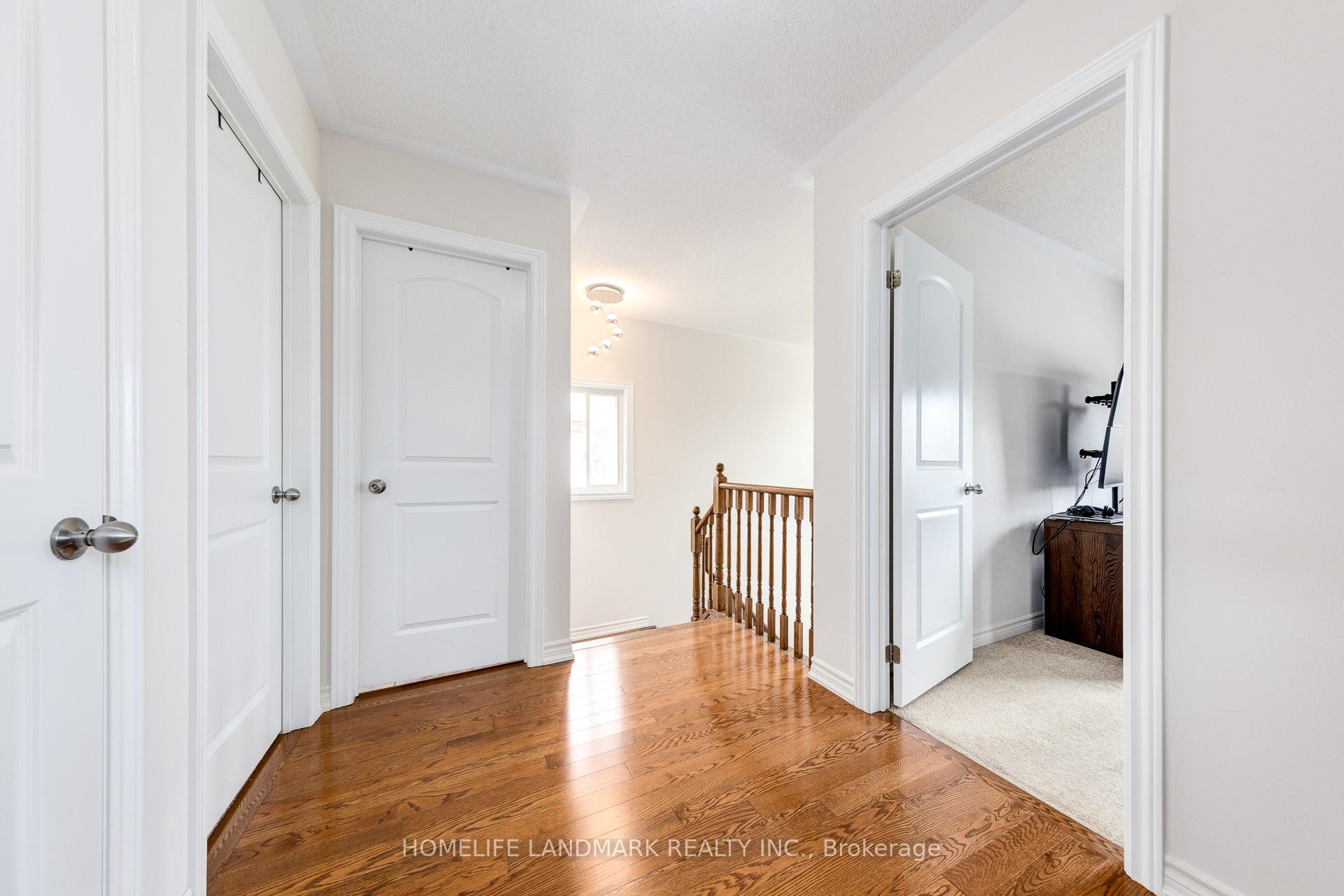 Photo 9 of 592 Settlers Ridge, Peterborough, Northcrest Ward 5 — HOMEH