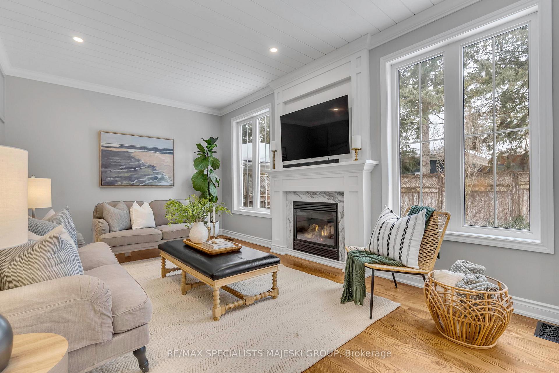 Photo 9 of 35 Vanguard Drive, Whitby, Brooklin — HOMEH