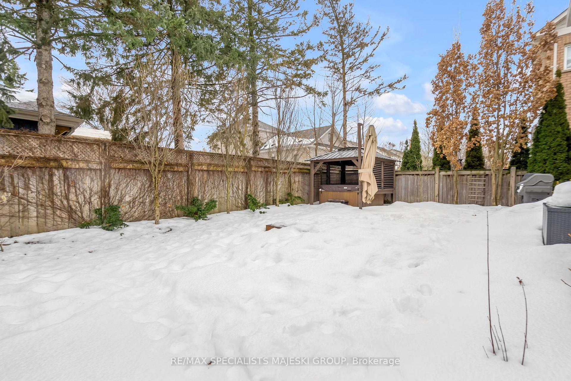 Photo 36 of 35 Vanguard Drive, Whitby, Brooklin — HOMEH