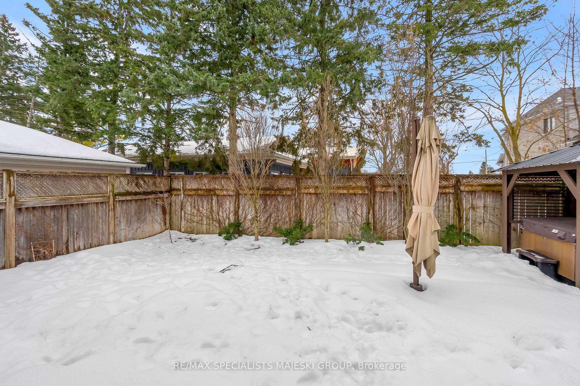 Photo 38 of 35 Vanguard Drive, Whitby, Brooklin — HOMEH