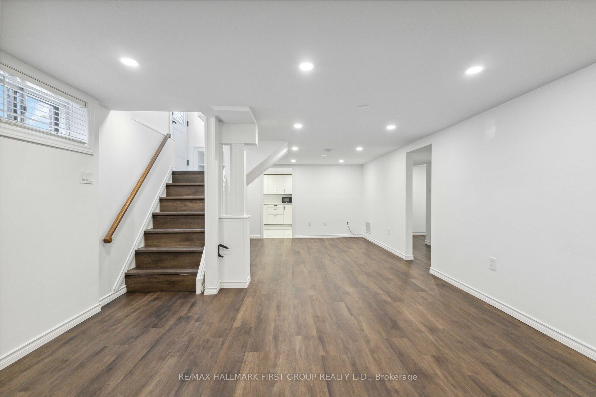 Photo 27 of 397 Bernhard Crescent, Oshawa, O'Neill — HOMEH