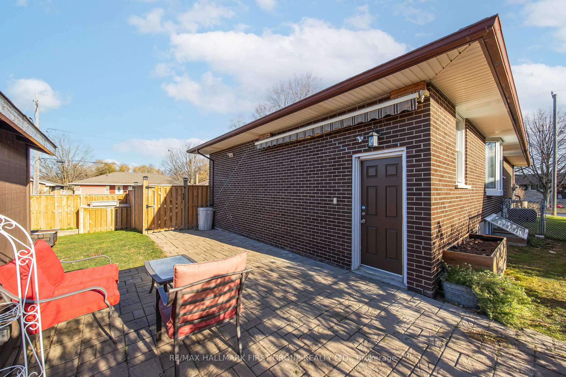 Photo 38 of 397 Bernhard Crescent, Oshawa, O'Neill — HOMEH