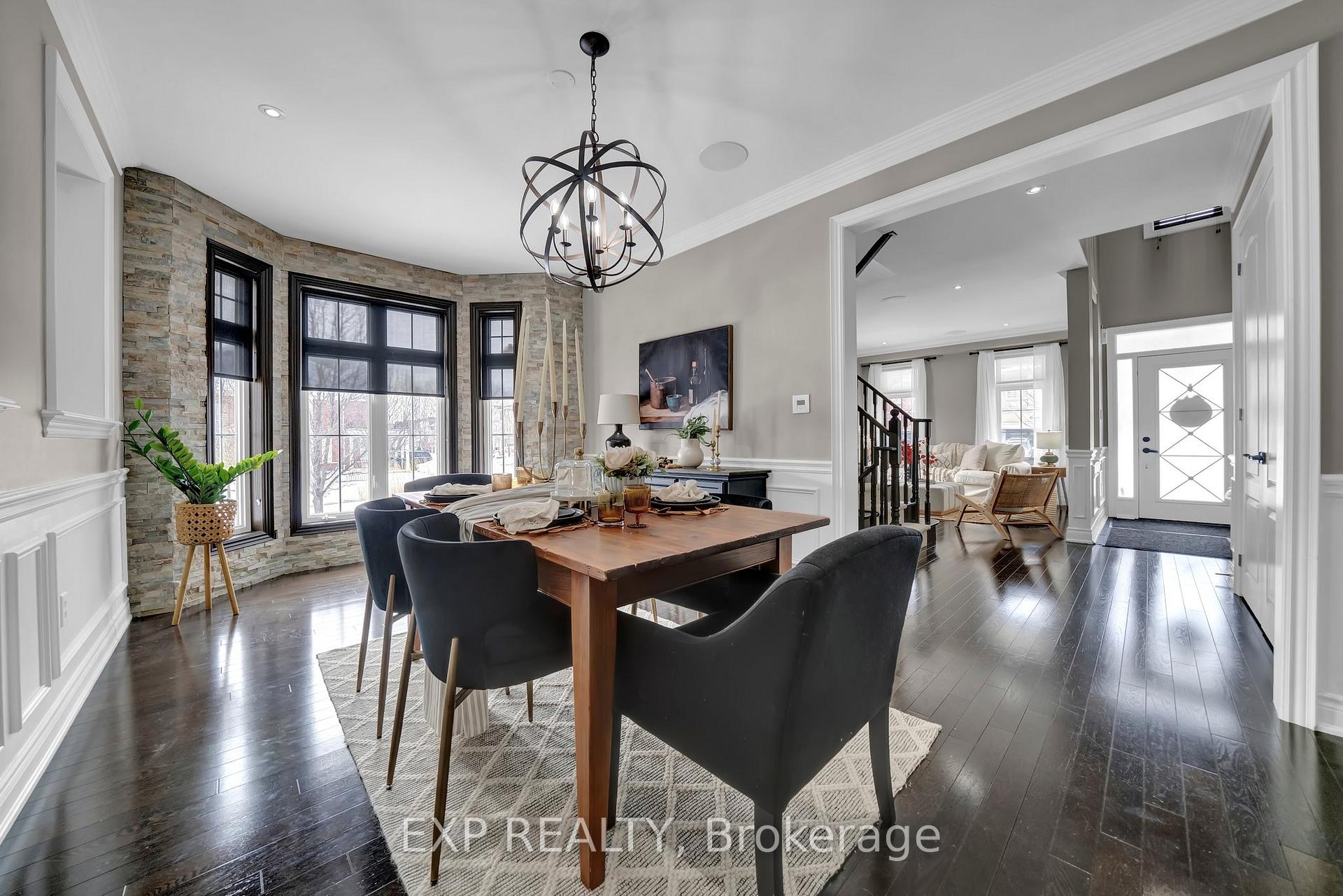 Photo 9 of 7 Strandmore Circle, Whitby, Brooklin — HOMEH