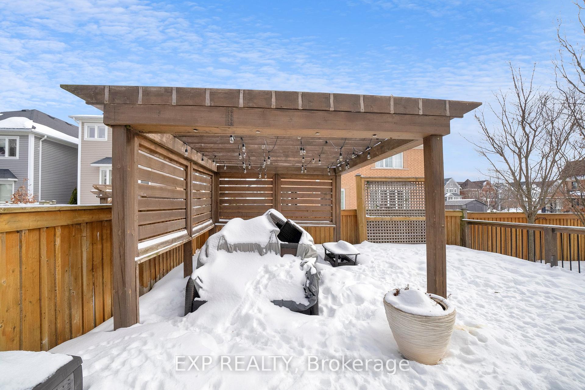 Photo 31 of 7 Strandmore Circle, Whitby, Brooklin — HOMEH