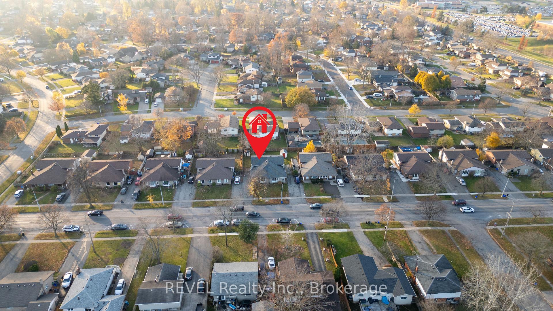 Photo 3 of 379 First Avenue, Welland, N. Welland — HOMEH