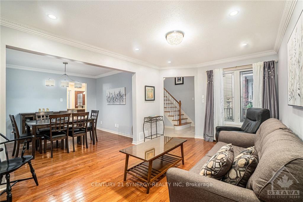 Photo 6 of 574 Pocono Crescent, Ottawa, Fallingbrook/Gardenway South — HOMEH