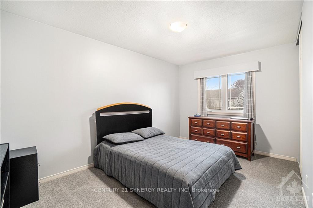 Photo 16 of 574 Pocono Crescent, Ottawa, Fallingbrook/Gardenway South — HOMEH