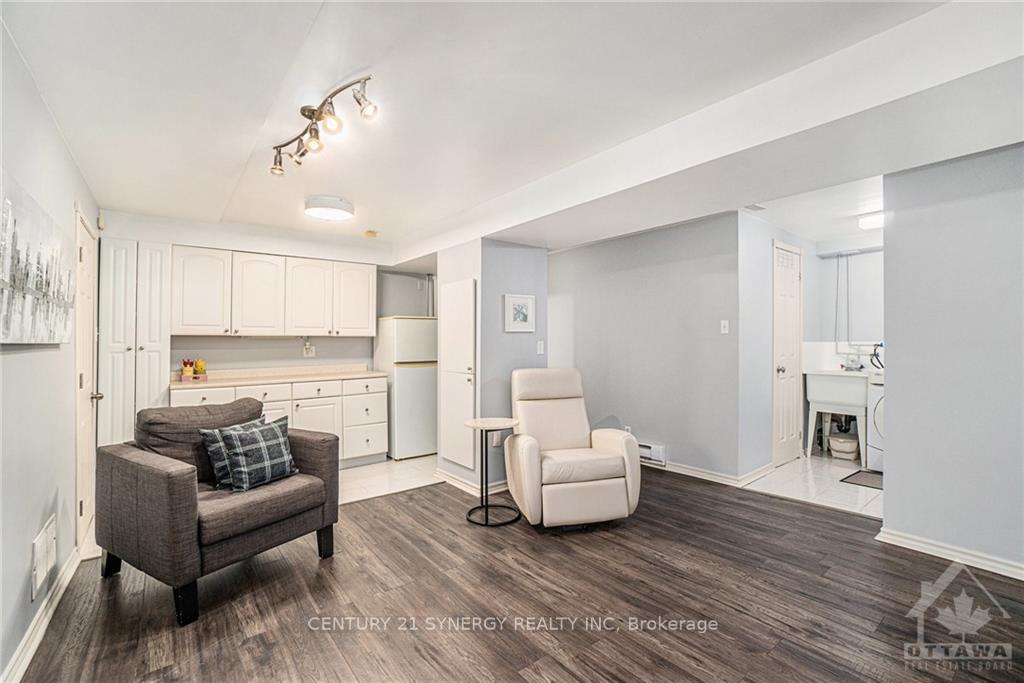 Photo 19 of 574 Pocono Crescent, Ottawa, Fallingbrook/Gardenway South — HOMEH