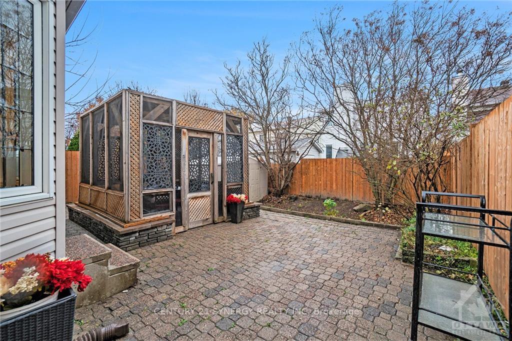 Photo 25 of 574 Pocono Crescent, Ottawa, Fallingbrook/Gardenway South — HOMEH