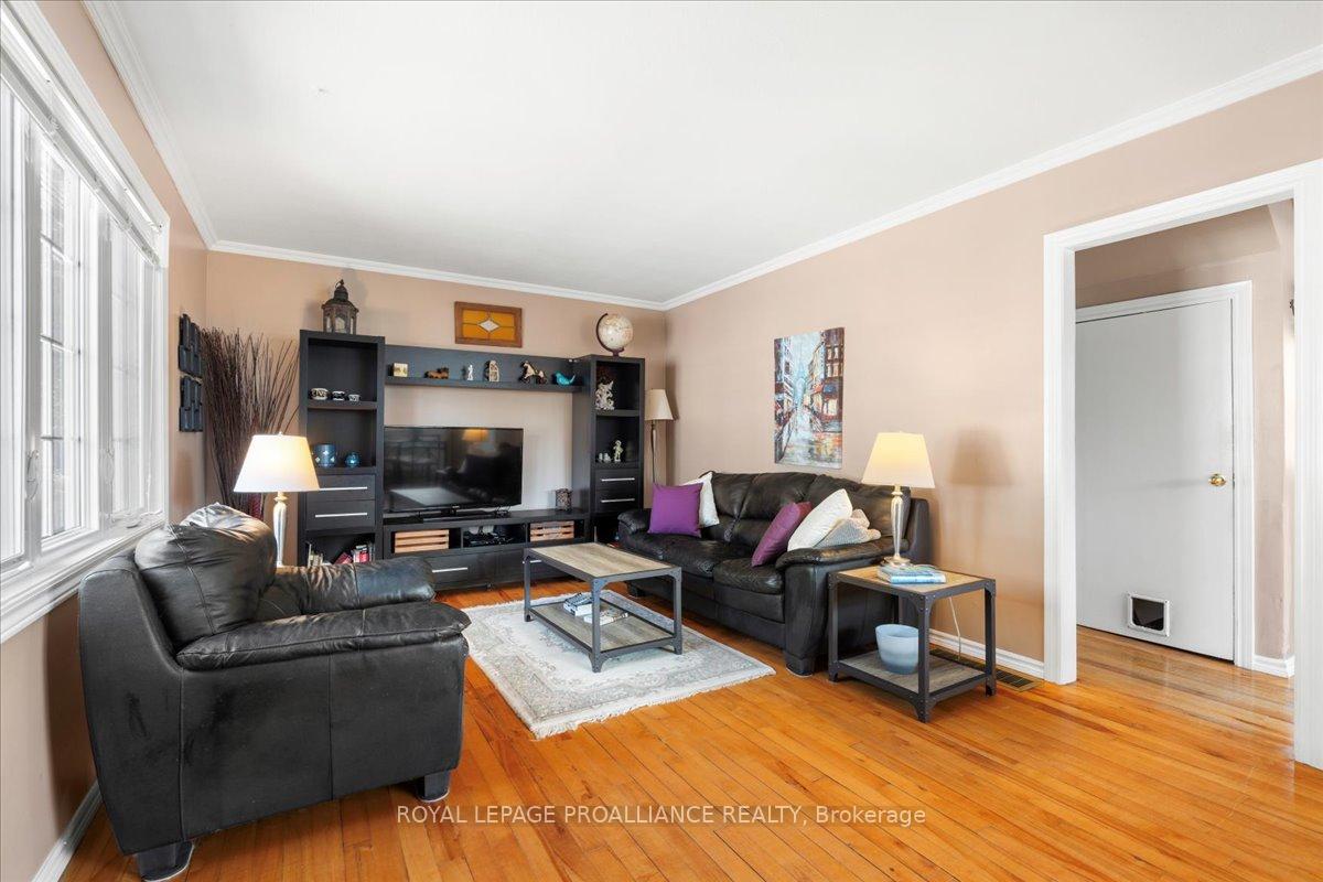 Photo 11 of 30 Mikel Avenue, Belleville, Belleville Ward — HOMEH