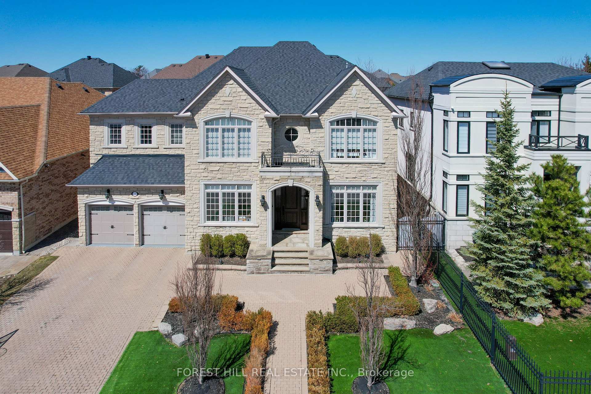 Front of 110 Cook's Mill Crescent