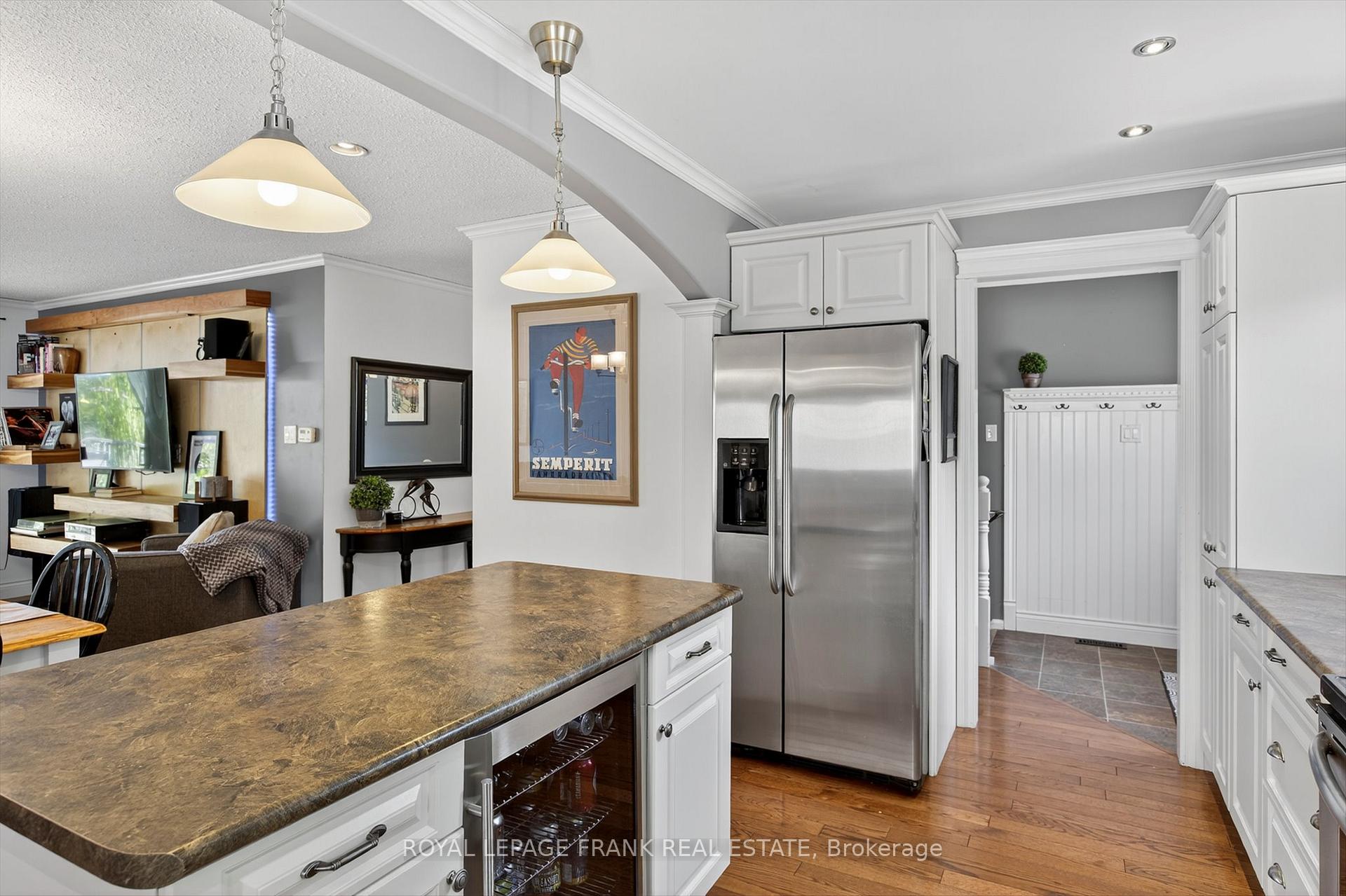 Photo 8 of 948 Golfview Road, Peterborough, Otonabee Ward 1 — HOMEH