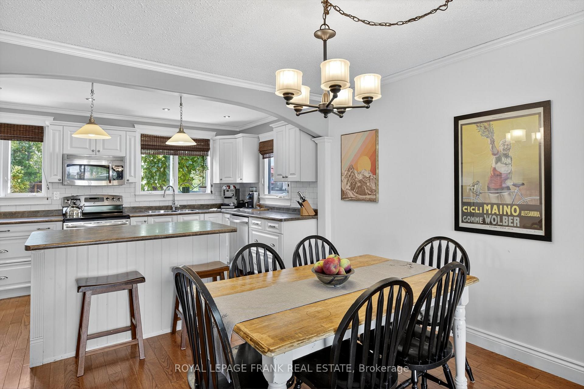 Photo 10 of 948 Golfview Road, Peterborough, Otonabee Ward 1 — HOMEH