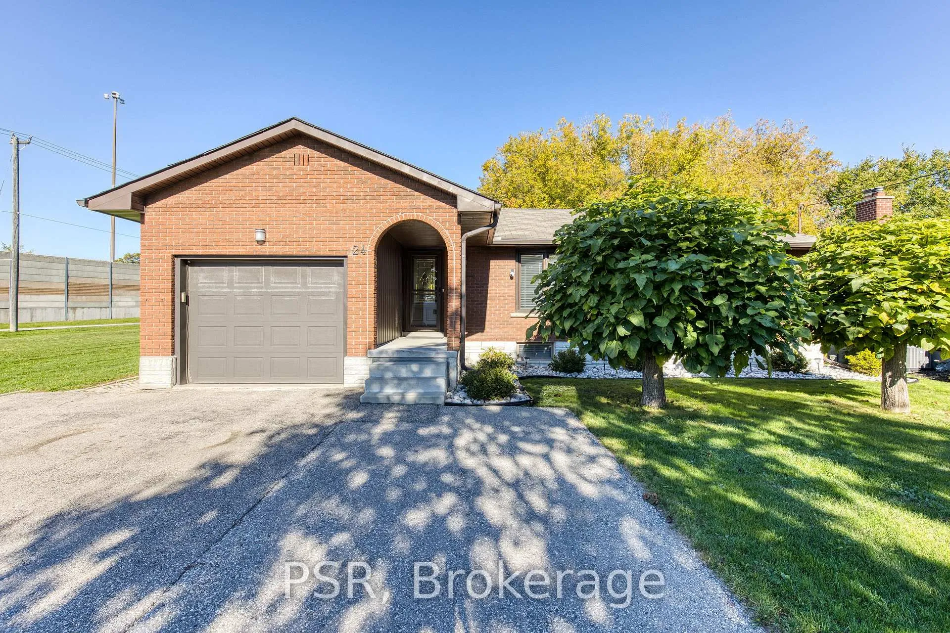 Photo 1 of 24 Burbank Road, Kitchener — HOMEH