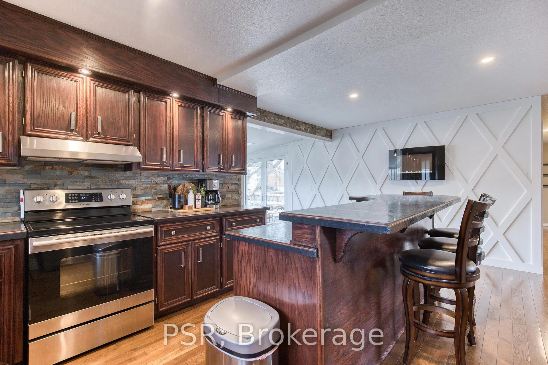 Photo 17 of 24 Burbank Road, Kitchener — HOMEH